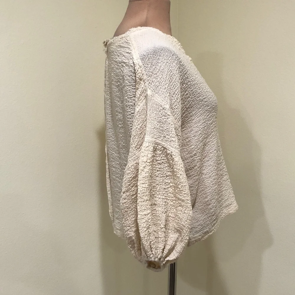 Anthropologie Grade & Gather Blouse Size Small Ecru Light Beige Textured Top